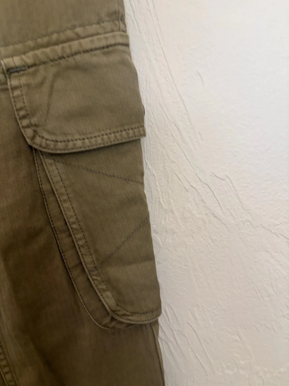 Free People/We The Free Olive Tahiti Pull On Cargo Pant. Worn Once! Like New! - Picture 8 of 10